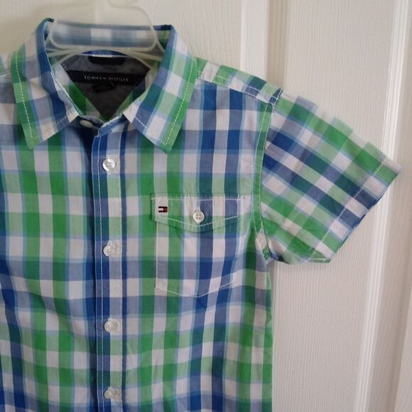 NEW Tommy Hilfiger short sleeve shirt - Picture 2 of 5